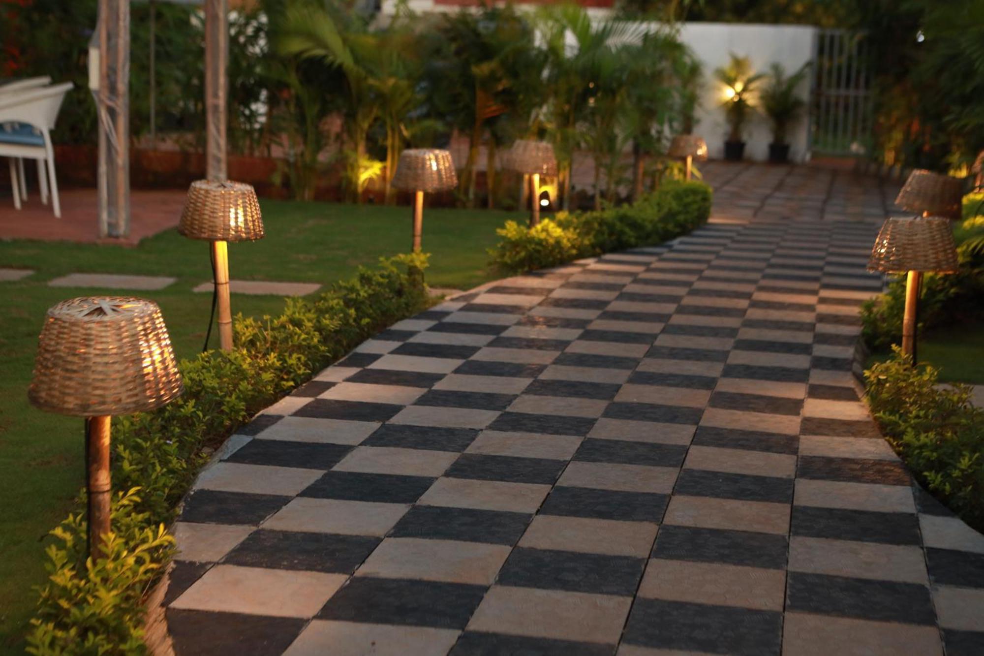 Gracias Cafe & Resort Morjim Exterior foto