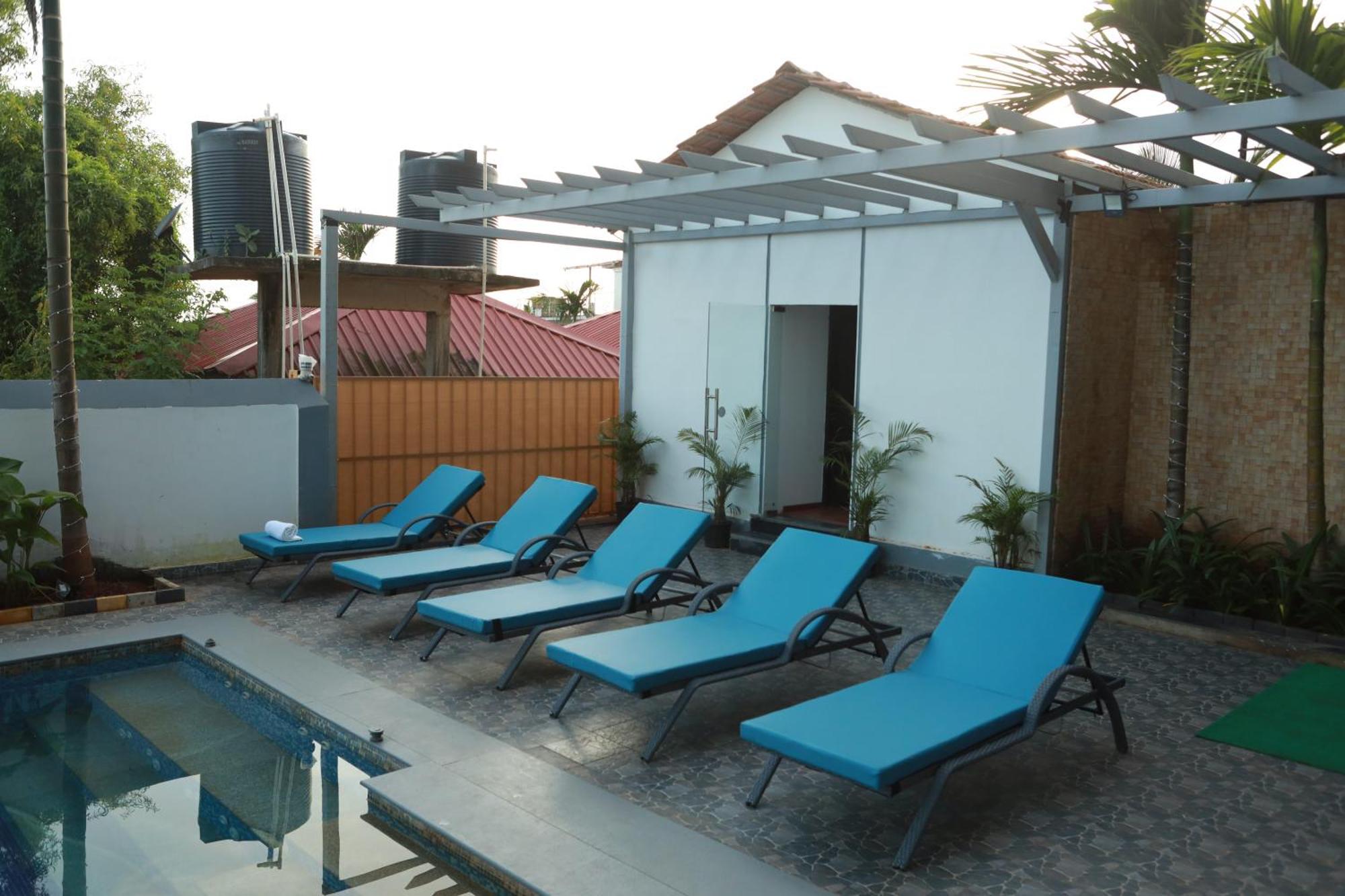 Gracias Cafe & Resort Morjim Exterior foto